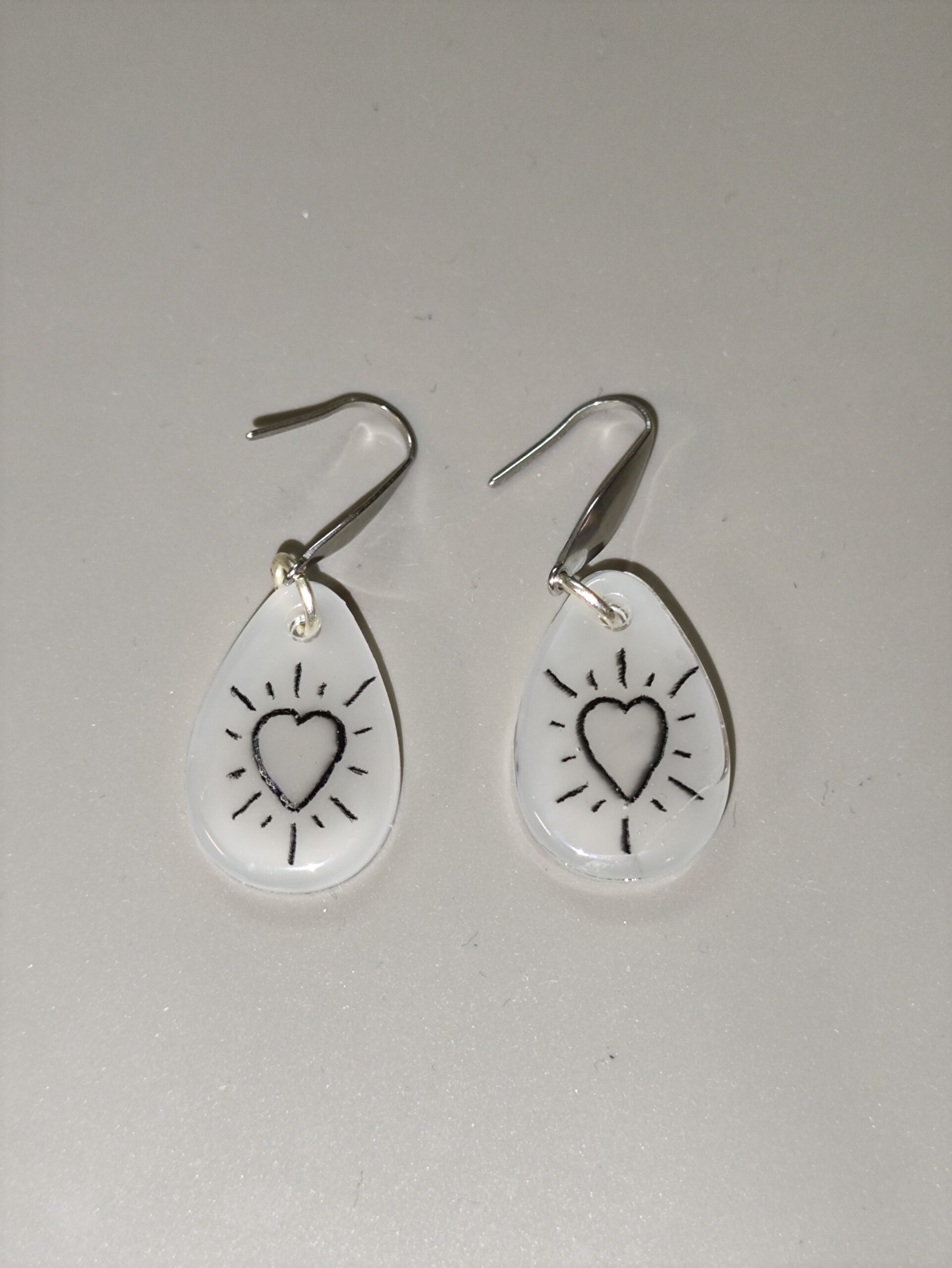 Orecchini tatuati — Cuore acceso